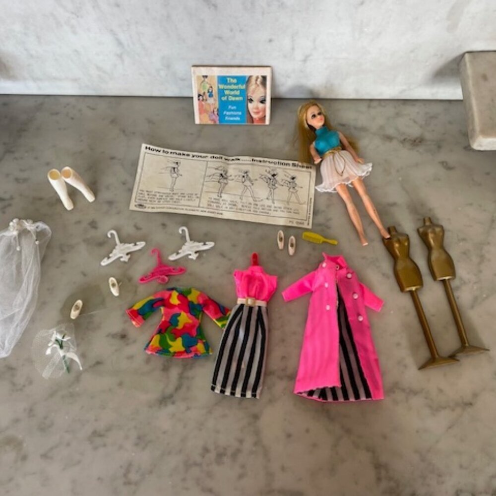 DAWN Wonderful World of Fashion Doll with Clothing and Accessories Vinta…